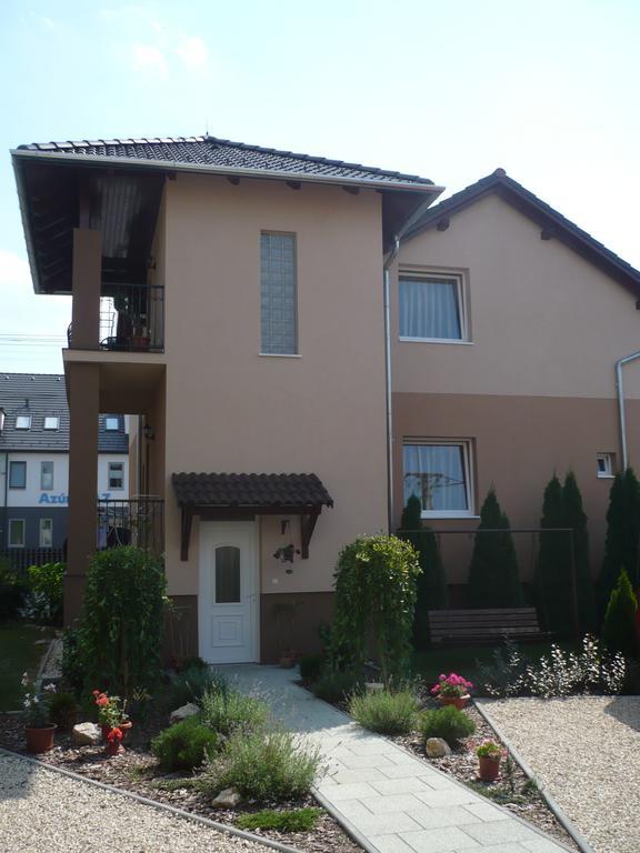 Adrienn Apartman Sarvar Exterior foto